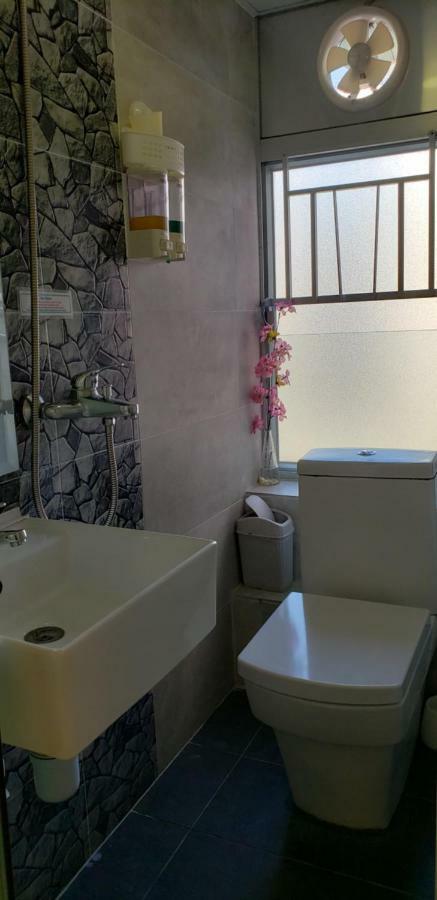 Sunrise International - Boutique Hostel Kaulung Kültér fotó